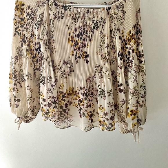 Wilfred off shoulder top. Size XS. - Picture 1 of 3